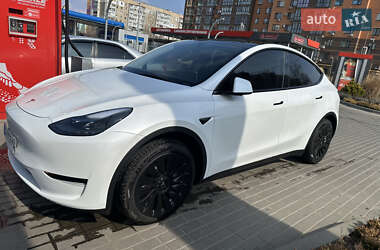 Позашляховик / Кросовер Tesla Model Y 2024 в Черкасах