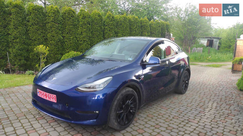 Внедорожник / Кроссовер Tesla Model Y 2021 в 