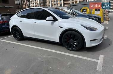 Позашляховик / Кросовер Tesla Model Y 2021 в Києві