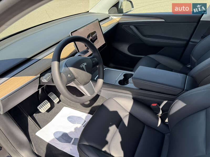 Внедорожник / Кроссовер Tesla Model Y 2023 в Киеве фото 34 Внедорожник / Кроссовер Tesla Model Y 2023 в Киеве