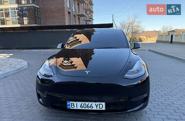 Внедорожник / Кроссовер Tesla Model Y 2021 в 