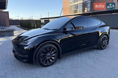 Внедорожник / Кроссовер Tesla Model Y 2021 в 