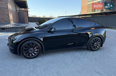 Внедорожник / Кроссовер Tesla Model Y 2021 в 