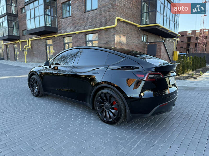 Внедорожник / Кроссовер Tesla Model Y 2021 в Полтаве