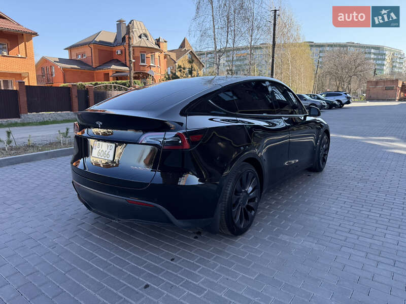 Внедорожник / Кроссовер Tesla Model Y 2021 в Полтаве