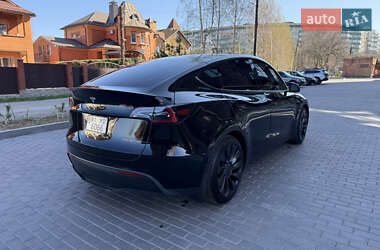 Внедорожник / Кроссовер Tesla Model Y 2021 в 