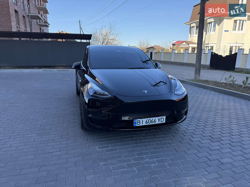 Внедорожник / Кроссовер Tesla Model Y 2021 в Полтаве