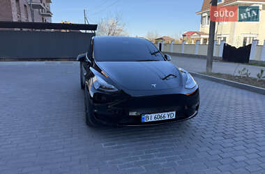 Внедорожник / Кроссовер Tesla Model Y 2021 в 