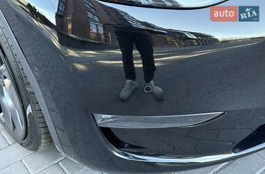 Внедорожник / Кроссовер Tesla Model Y 2021 в 