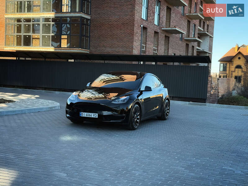 Внедорожник / Кроссовер Tesla Model Y 2021 в Полтаве