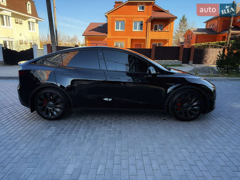 Внедорожник / Кроссовер Tesla Model Y 2021 в Полтаве