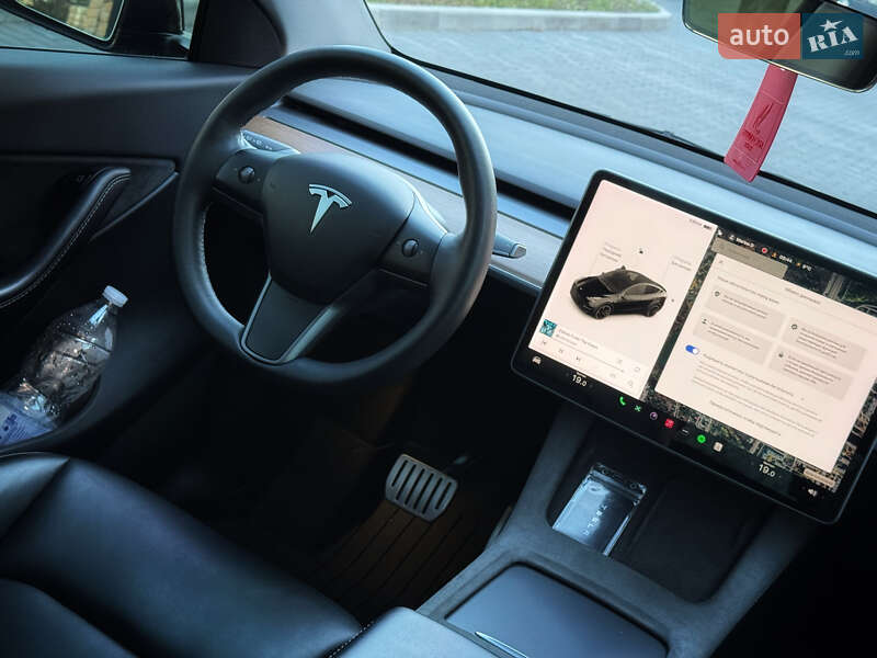 Внедорожник / Кроссовер Tesla Model Y 2021 в Полтаве