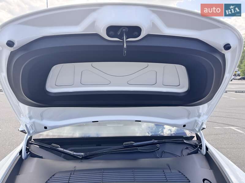 Позашляховик / Кросовер Tesla Model Y 2022 в Києві