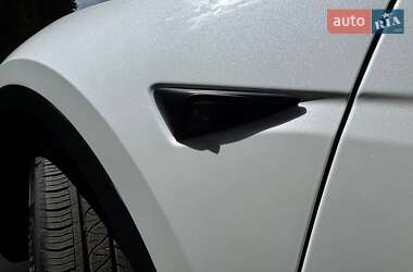 Внедорожник / Кроссовер Tesla Model Y 2022 в 