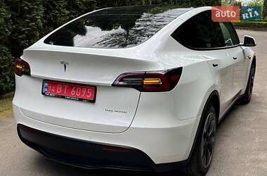 Внедорожник / Кроссовер Tesla Model Y 2022 в 