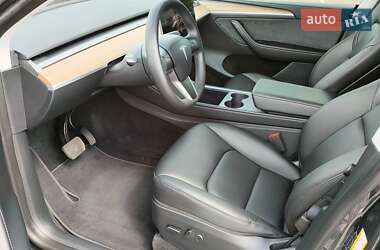 Внедорожник / Кроссовер Tesla Model Y 2024 в 