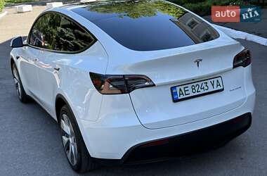 Внедорожник / Кроссовер Tesla Model Y 2021 в 