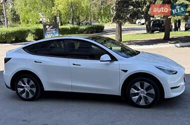Внедорожник / Кроссовер Tesla Model Y 2021 в 