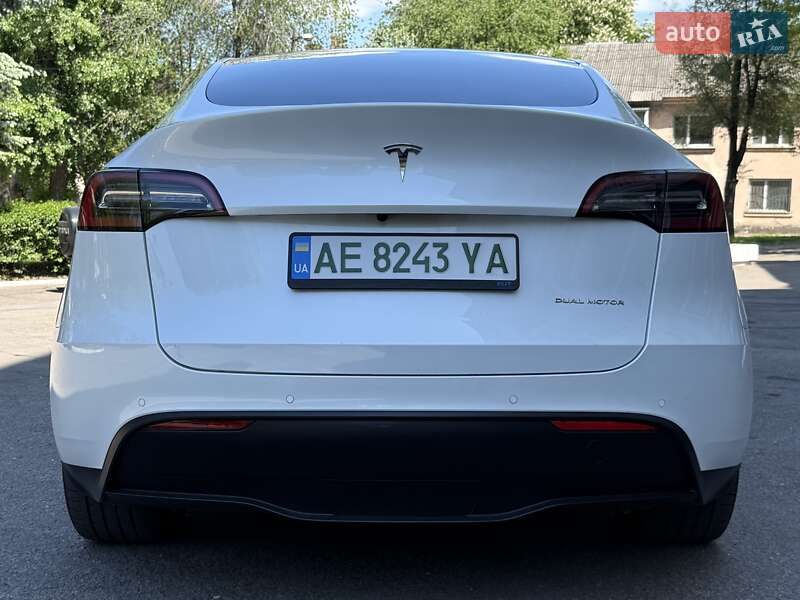 Позашляховик / Кросовер Tesla Model Y 2021 в Кам'янському