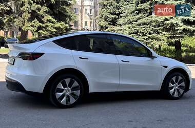 Внедорожник / Кроссовер Tesla Model Y 2021 в 