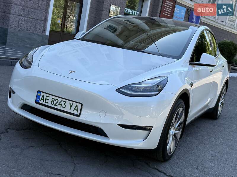 Позашляховик / Кросовер Tesla Model Y 2021 в Кам'янському