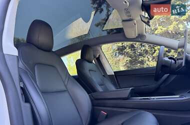 Внедорожник / Кроссовер Tesla Model Y 2021 в 