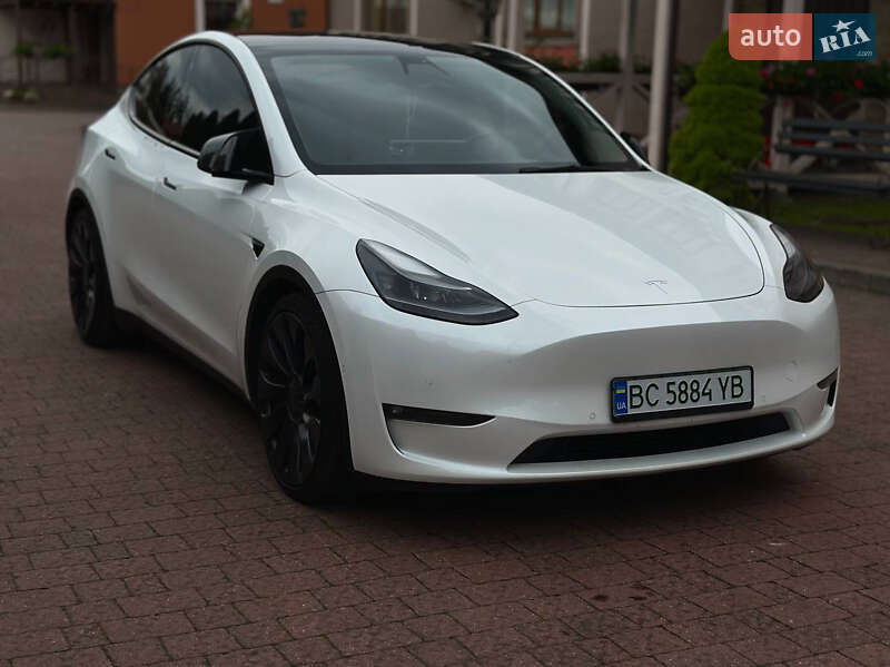 Внедорожник / Кроссовер Tesla Model Y 2021 в Стрые