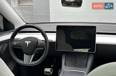 Внедорожник / Кроссовер Tesla Model Y 2023 в 