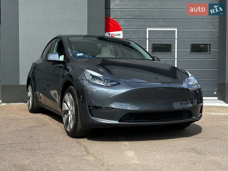 Внедорожник / Кроссовер Tesla Model Y 2023 в Киеве