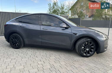 Внедорожник / Кроссовер Tesla Model Y 2021 в 
