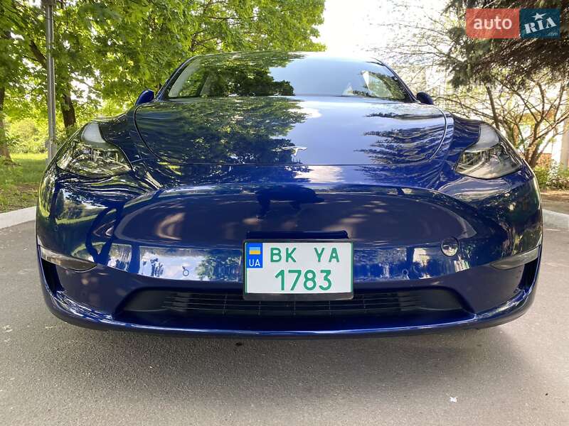 Внедорожник / Кроссовер Tesla Model Y 2022 в Ровно