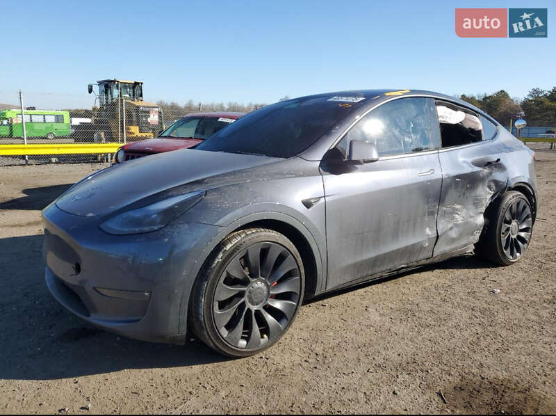 Tesla Model Y 2022
