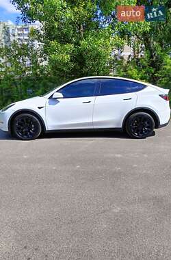 Внедорожник / Кроссовер Tesla Model Y 2023 в 