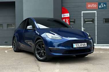 Внедорожник / Кроссовер Tesla Model Y 2021 в 
