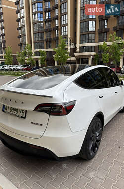Внедорожник / Кроссовер Tesla Model Y 2021 в 