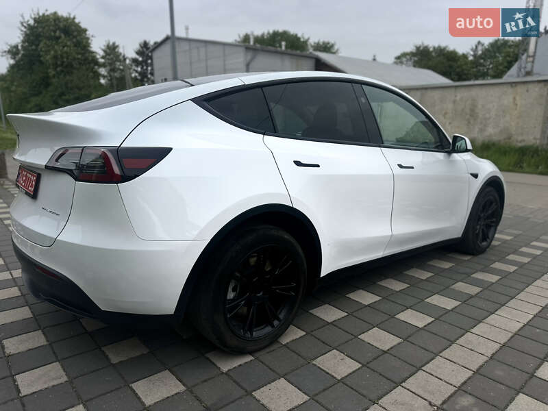 Позашляховик / Кросовер Tesla Model Y 2023 в Стрию