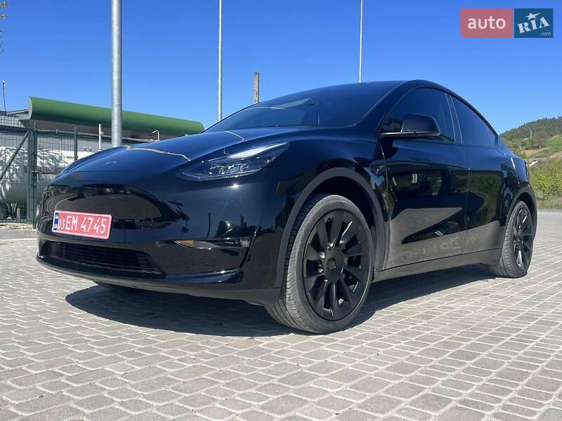 Внедорожник / Кроссовер Tesla Model Y 2023 в Тернополе