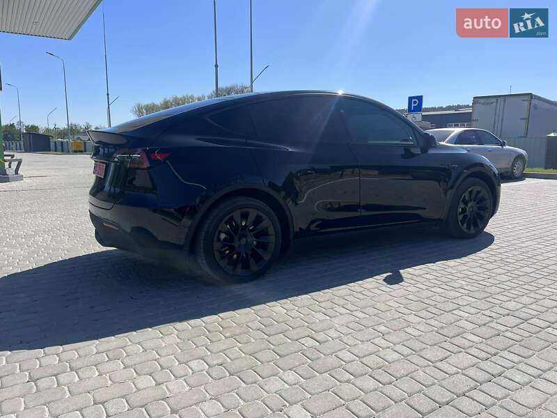 Внедорожник / Кроссовер Tesla Model Y 2023 в Тернополе