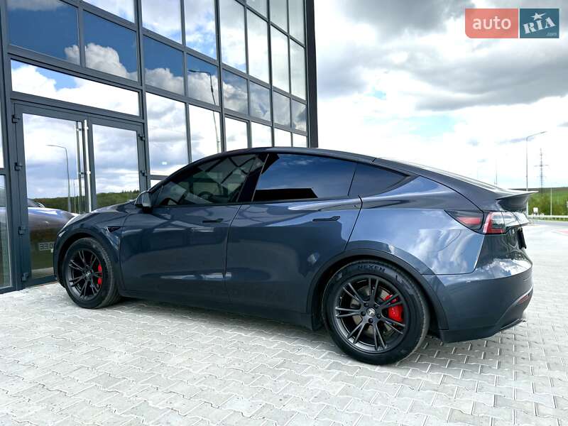 Позашляховик / Кросовер Tesla Model Y 2022 в Тернополі