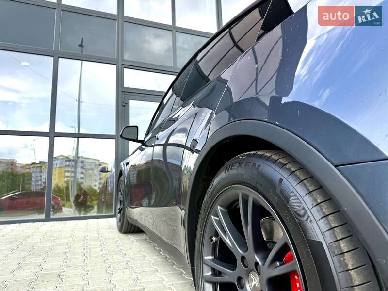 Позашляховик / Кросовер Tesla Model Y 2022 в Тернополі