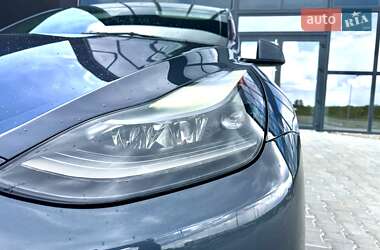 Внедорожник / Кроссовер Tesla Model Y 2022 в 