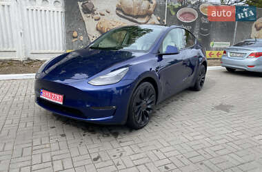 Позашляховик / Кросовер Tesla Model Y 2023 в 