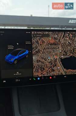Внедорожник / Кроссовер Tesla Model Y 2024 в 