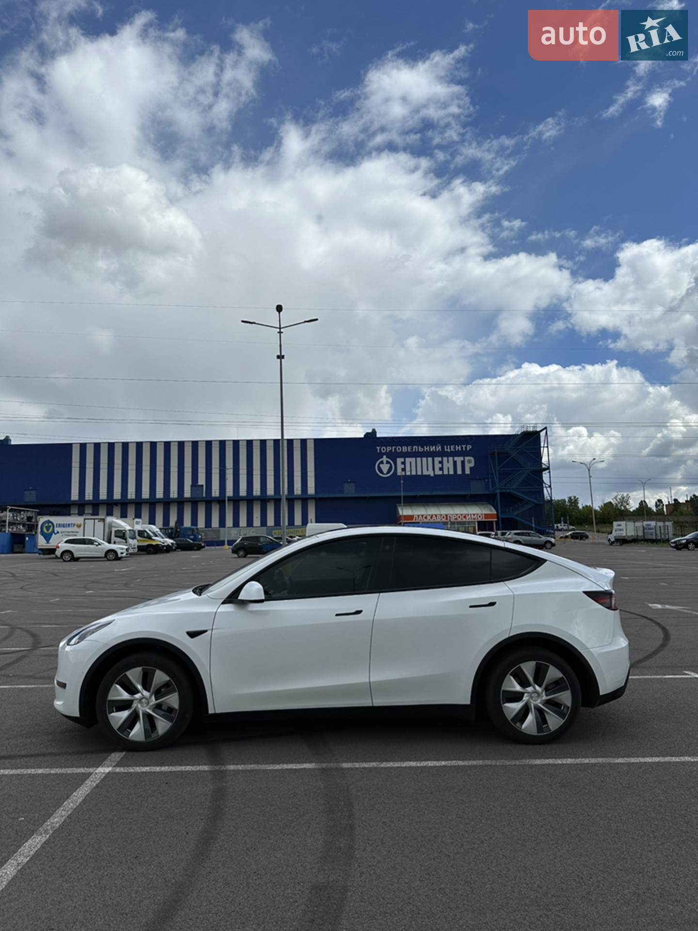 2021 Tesla Model Y - мініатюра 3