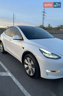 Внедорожник / Кроссовер Tesla Model Y 2021 в 