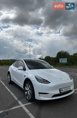 Позашляховик / Кросовер Tesla Model Y 2021 в Рівному