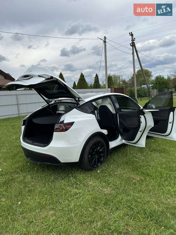 Внедорожник / Кроссовер Tesla Model Y 2022 в Полтаве