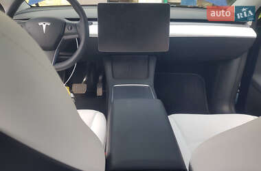 Позашляховик / Кросовер Tesla Model Y 2023 в 