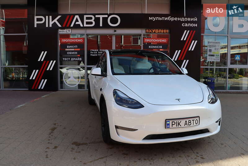 Внедорожник / Кроссовер Tesla Model Y 2023 в 