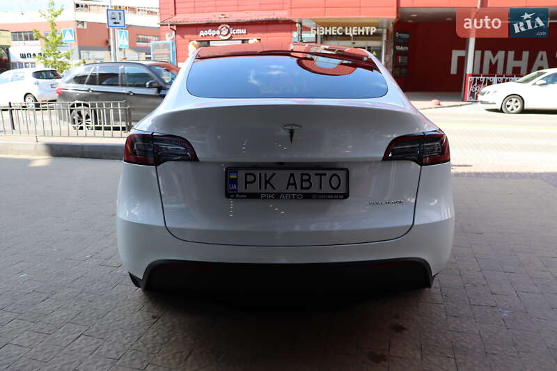 Внедорожник / Кроссовер Tesla Model Y 2023 в Львове